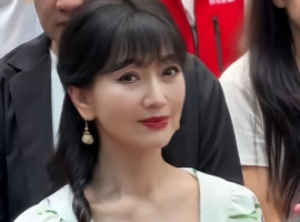 赵雅芝西湖被偶遇，满脸皱纹，瘦得皮包骨，网友：不老女神真老了-福娃资源分享网